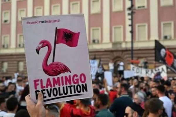 Rama p&euml;r protest&euml;n: Sharjet dhe k&euml;rc&euml;nimet nuk jan&euml;