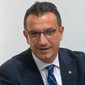 Padia kund&euml;r Dados. Sot seanca e Veliajt n&euml; Administrative!