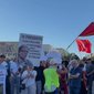 Bllokuan qarkullimin n&euml; disa rrug&euml;, procedohen 23 protestues