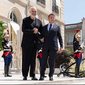 Macron pas takimit me Ram&euml;n: Do t&rsquo;i japim nj&euml; shtys&euml;
