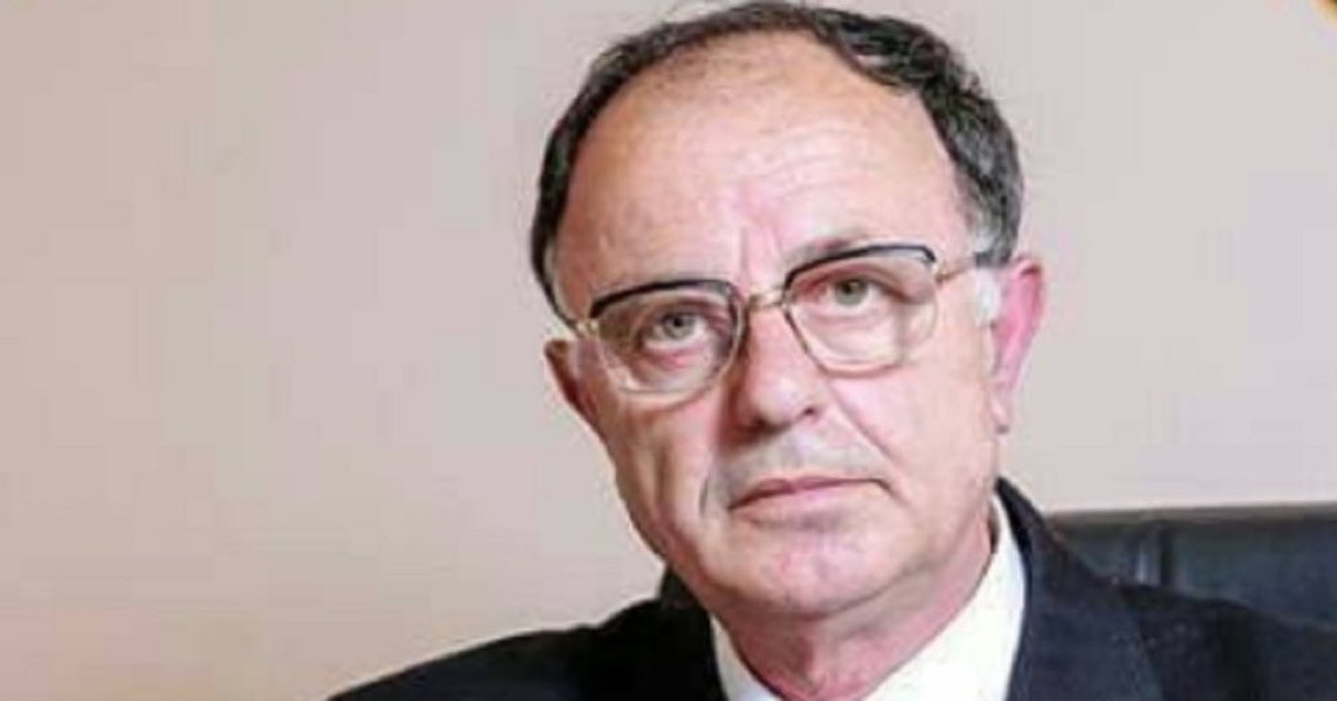 ne-gare-per-te-nxire-shqiperine