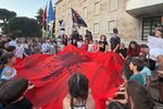 Revolucioni q&euml; duam!