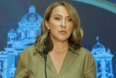 Largojeni! Sepse Milloshevi&ccedil;i nuk mund t&euml; rikthehet me kostum