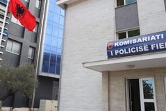 17-vje&ccedil;arja dhunohet dhe filmohet nga bashk&euml;moshataret