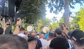 Protesta para Kuvendit, tensione dhe p&euml;rplasje me policin&euml;
