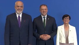 Rama ndan videon nga Brukseli: Dit&euml; e sh&euml;nuar e Shqip&euml;ris&euml;