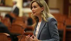 Dilni n&euml; protest&euml;! Tabaku sfidon deputet&euml;t socialist&euml;