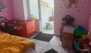 Foto/ Arrestohet n&euml; Rinas 34-vje&ccedil;arja, d&euml;rgohet n&euml; burg me