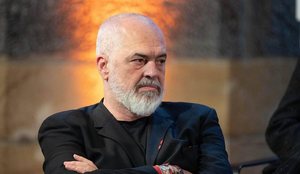 Review negative edhe p&euml;r Kalan&euml; e Rozaf&euml;s, Rama: