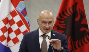 Ferri n&euml; kufirin kroat!