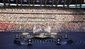Finalja m&euml; e pazakont&euml; n&euml; histori: FIFA sjell spektak&euml;l me