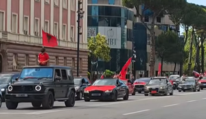 Berisha fton shqiptar&euml;t sot n&euml; protest&euml;!