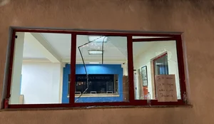 Protesta/ Sulmi n&euml; komisariatin nr.3, prangoset 33-vje&ccedil;ari pa