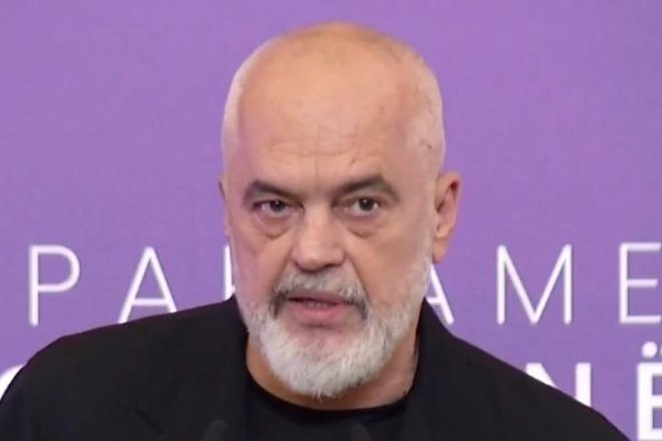 Rama n&euml; mbledhjen e PS: Flamingot mbyll&euml;n nj&euml; epok&euml; dhe
