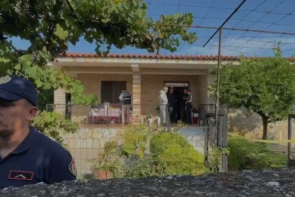 Roskovec/ 35-vje&ccedil;ari vret ish-vjehrrin! Merr peng edhe ish-gruan