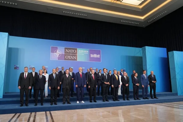 Deklarata e p&euml;rbashk&euml;t e lider&euml;ve t&euml; NATO-s: Sulmi ndaj