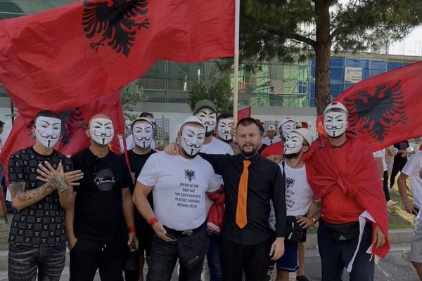 Me maska n&euml; protest&euml;, por identifikohen shpejt: Policia zbulon