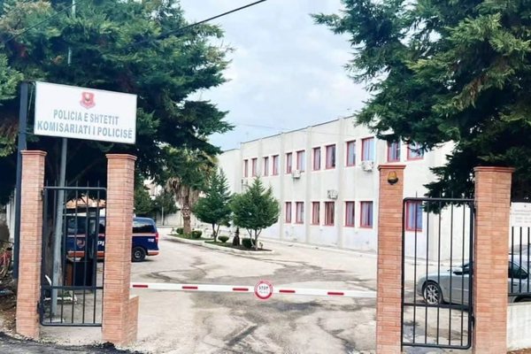 Mbajt&euml;n peng Task Forc&euml;n e Tatimeve, arrestohet administratori dhe 4