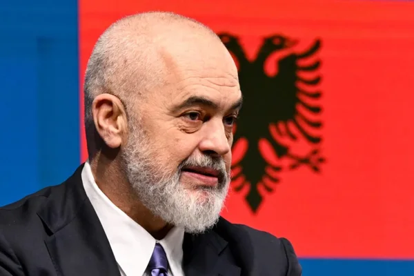 Rama merr pjes&euml; n&euml; Samitin e Koalicionit t&euml; Vullnetar&euml;ve