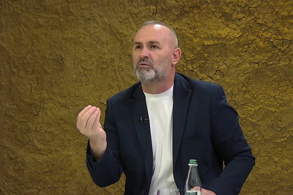 Nga protesta te Neomal&euml;sorja, &ccedil;far&euml; po ndodh n&euml; PS? Flet