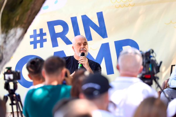 Rama: Sikur t&euml; besoja &ccedil;far&euml; u tha p&euml;r Zv&euml;rnecin do
