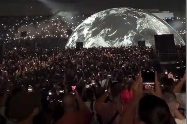Rama flet p&euml;r koncertin e Kanye West: 80 komb&euml;si u b&euml;n&euml;