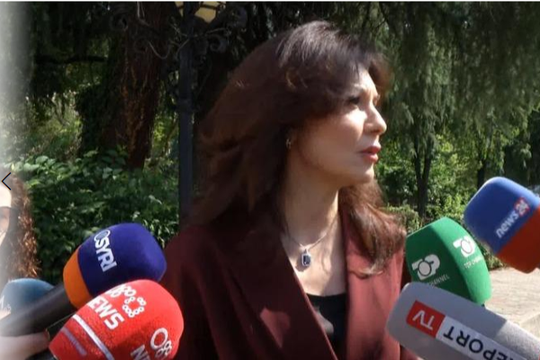 Spiropali dor&euml;zon n&euml; Asamblen&euml; e PS mocionin p&euml;r hapjen e