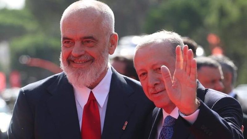 Rama niset drejt Turqis&euml;, merr pjes&euml; n&euml; Samitin dyditor t&euml;