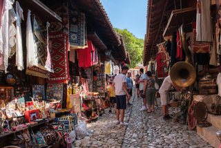 Turizmi nuk matet me sa turistë vijnë, por me sa shqiptarë përfitojnë