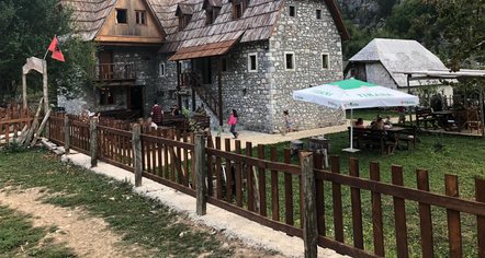 Pse hanet e Thethit mund të vlejnë më shumë në ekonomi se resorti luksoz i Zvërnecit
