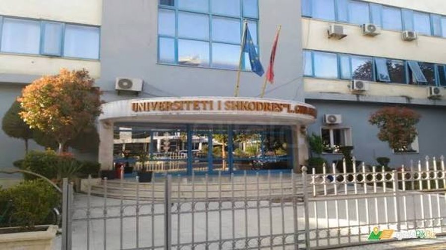 Dor&euml;heqja e nj&euml; rektori dhe testi i Flamingove p&euml;r universitetet