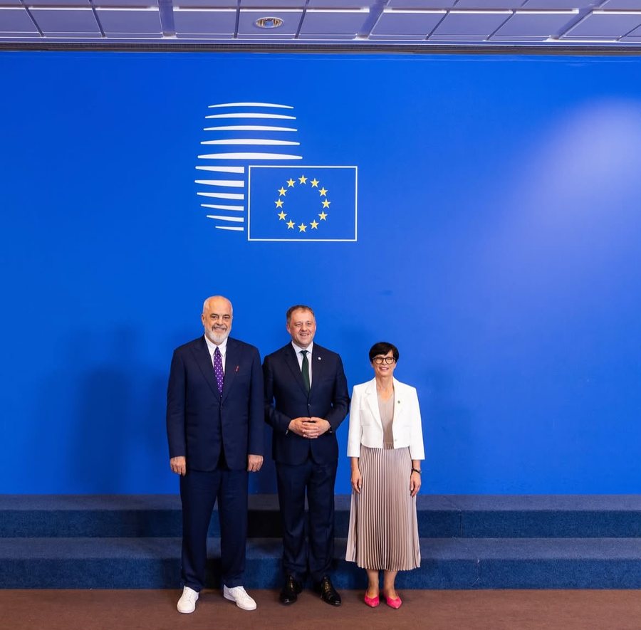 Albania Closes the First Three Chapters of EU Accession Negotiations