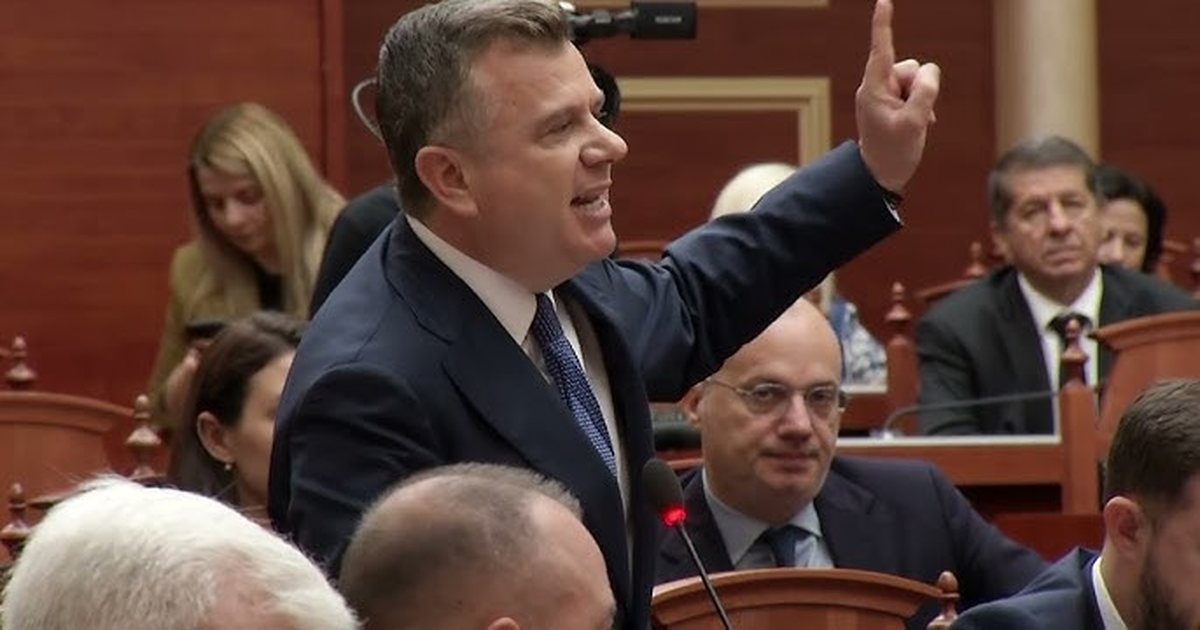Dalin mesazhet nga grupi parlamentar  Socialistët mobilizohen për antimitingun në Vlorë  Gonxhja  i shqetësuar  nga protesta