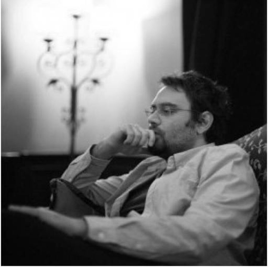 Kush është k*rva, që kishte rënë dakord me R-në