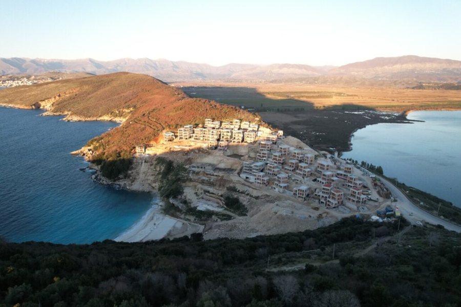 Hordhitë e plaçkitësve i lëshohen Pasqyrave në