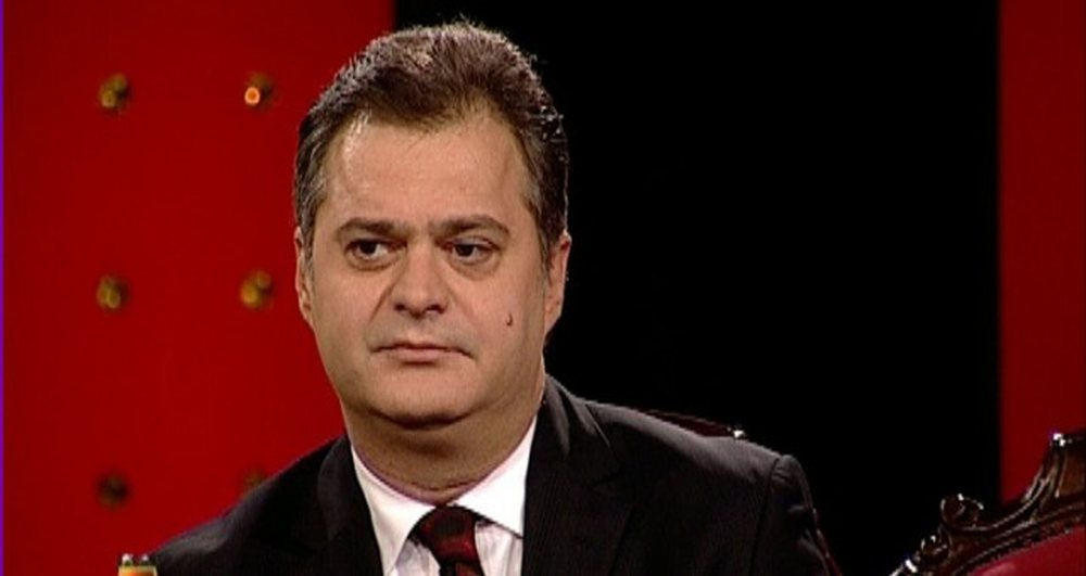Kur do flas&euml; Anastasi shqip?