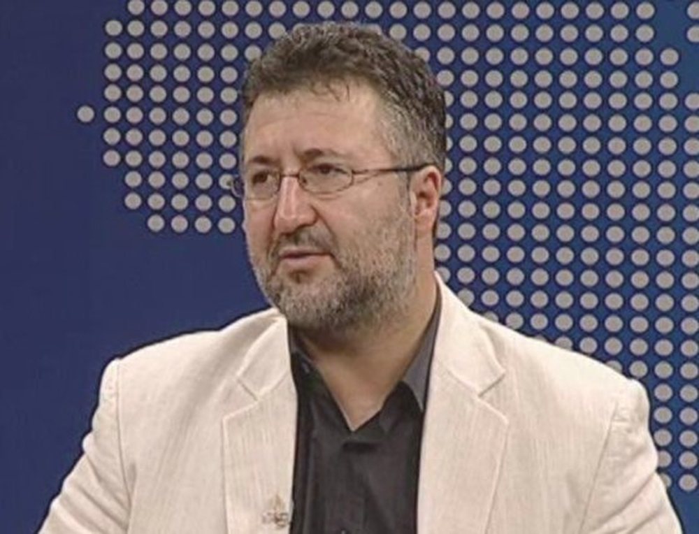 Ilir Meta s'mund t&euml; pres&euml; me brek&euml; ulur