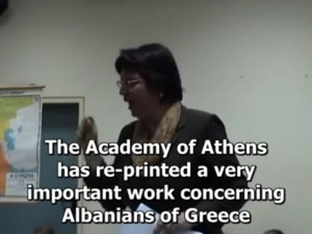 Si flitej gjuha shqipe n&euml; Greqi/ Shpjegimi i profesores Maria Efthimiou