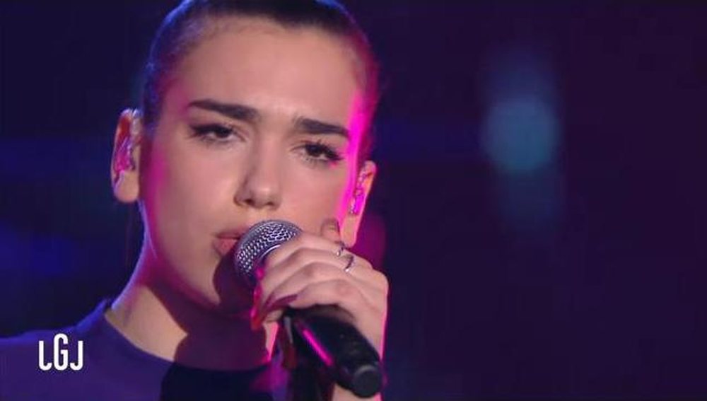 Dua Lipa promovohet n&euml; televizionin francez &ldquo;Canal +&rdquo;