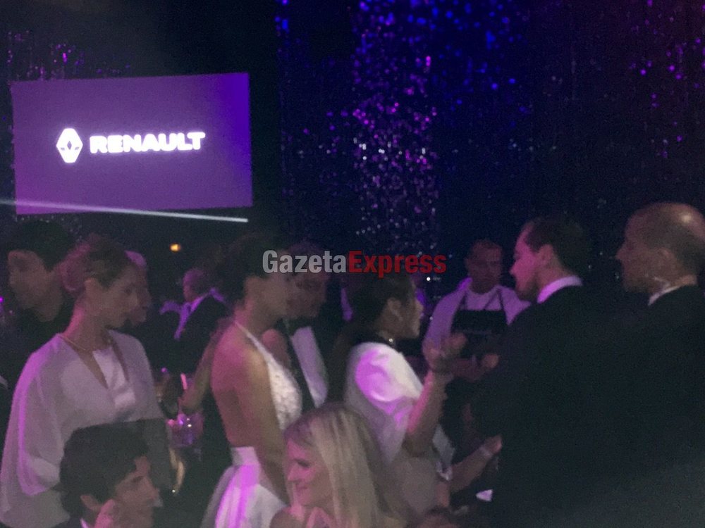 Aurela Hoxha i t&euml;rheq v&euml;mendjen Leonardo di Caprio (FOTO)