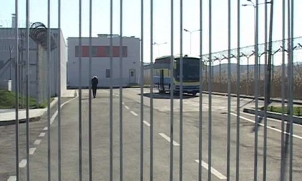 Vijon procesi zgjedhor n&euml; burgun e Fierit, votojn&euml; 132 t&euml;