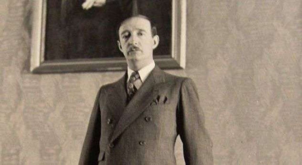 FOTO/ Zbulohet tavolina 92-vje&ccedil;are ku mblidhte qeverin&euml; Ahmet Zogu