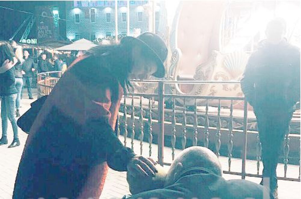 Rama dhe Linda arg&euml;tojn&euml; Zahon p&euml;r festat e fundvitit (FOTO)