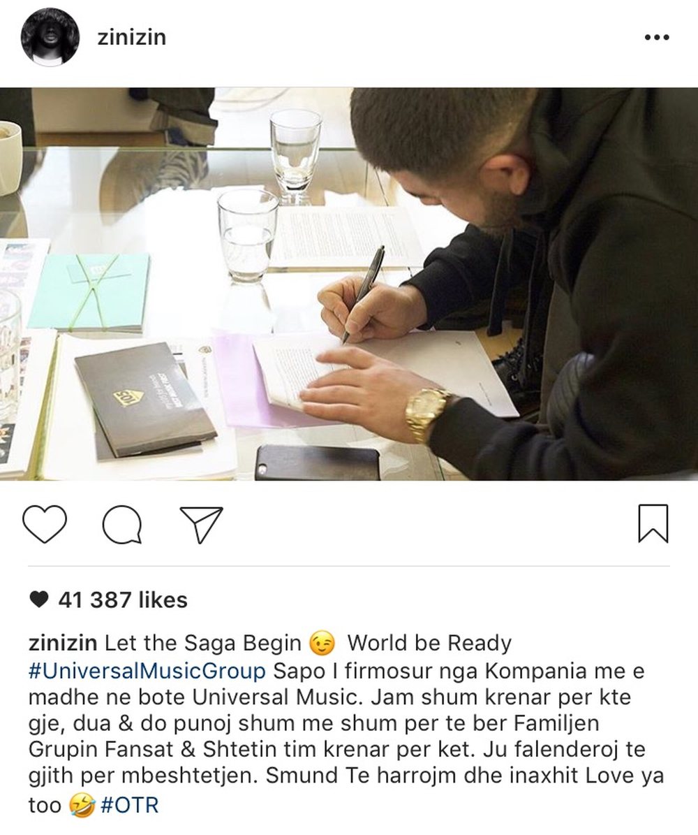 Kush tjet&euml;r n&euml;nshkruan kontrat&euml; me "Universal Music"?