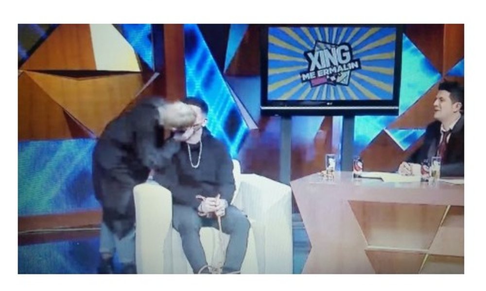Kush arriti ta puth&euml; live Noizy-n? (Foto)