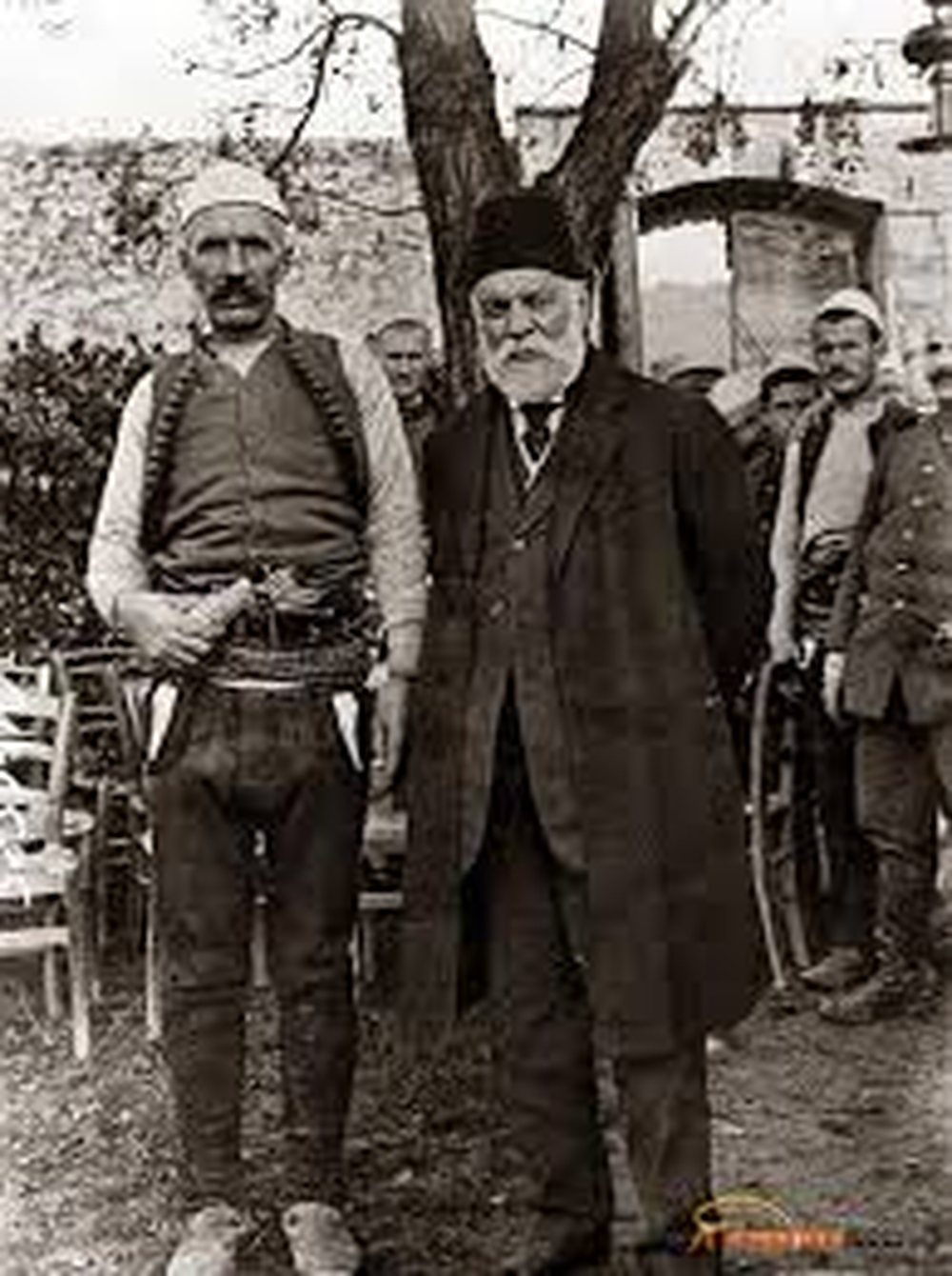 Intervista e rrall&euml; e Ismail Qemalit n&euml; gazet&euml;n franceze