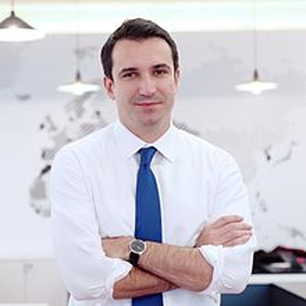 Erion Veliaj n&euml; rinin&euml; e tij (Foto)