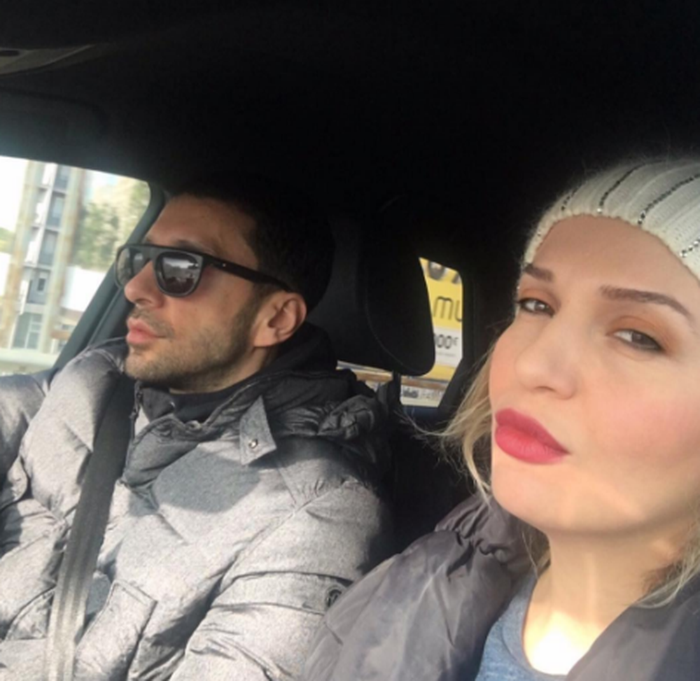 Lule nga Adonisi, por jo p&euml;r Teuta Krasniqin (Foto)