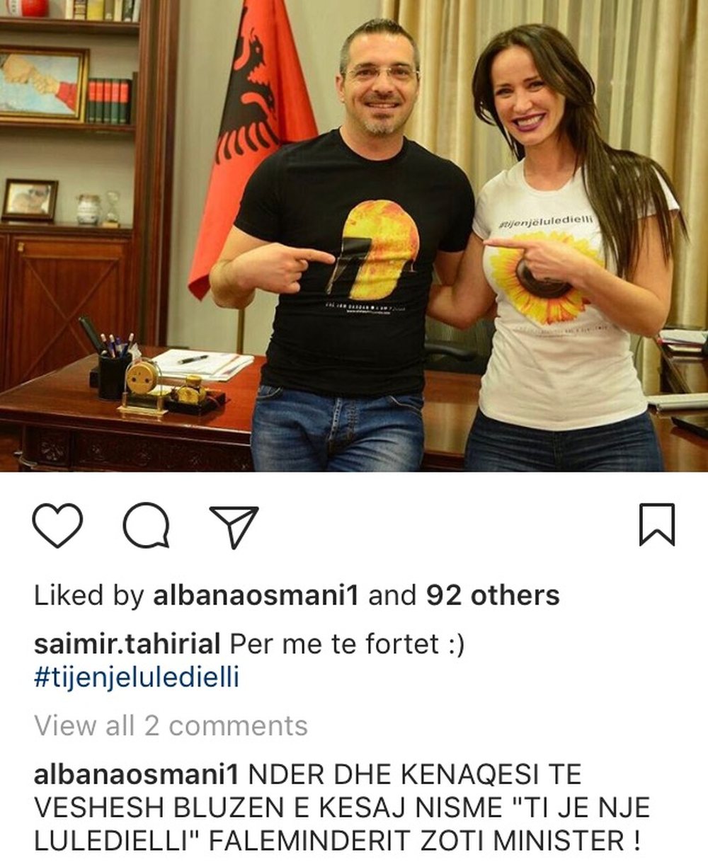 Albana Osmani n&euml; zyr&euml;n e Saimir Tahirit, publikohet foto
