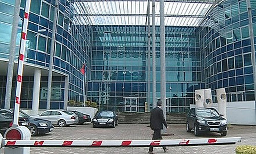 &lsquo;Volvo 4&rsquo;/ Dy ish-deputet&euml;t 22 an&euml;tar&euml; t&euml; grupit